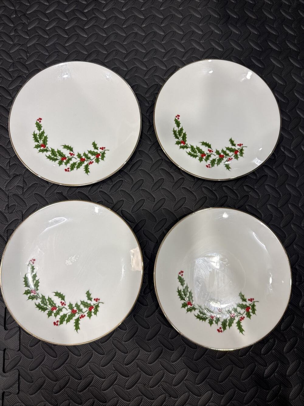Vintage Fine China Japan Xmas Holly Berry Salad Plates Set Of 4 Gold Trim *